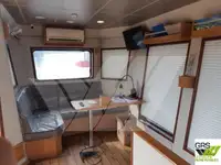 Bateaux de travail à vendre