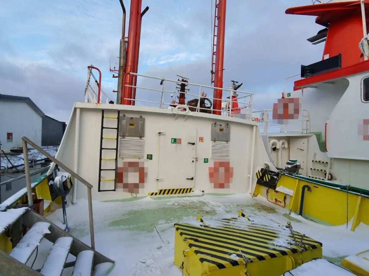 Navire d'approvisionnement à vendre