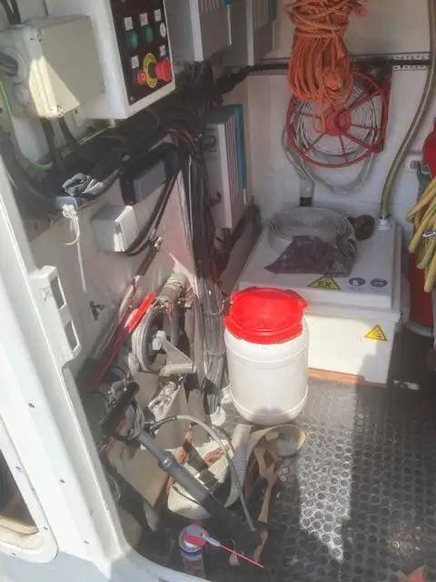Bateau patrouilleur à vendre
