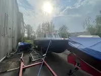 Bateau patrouilleur à vendre