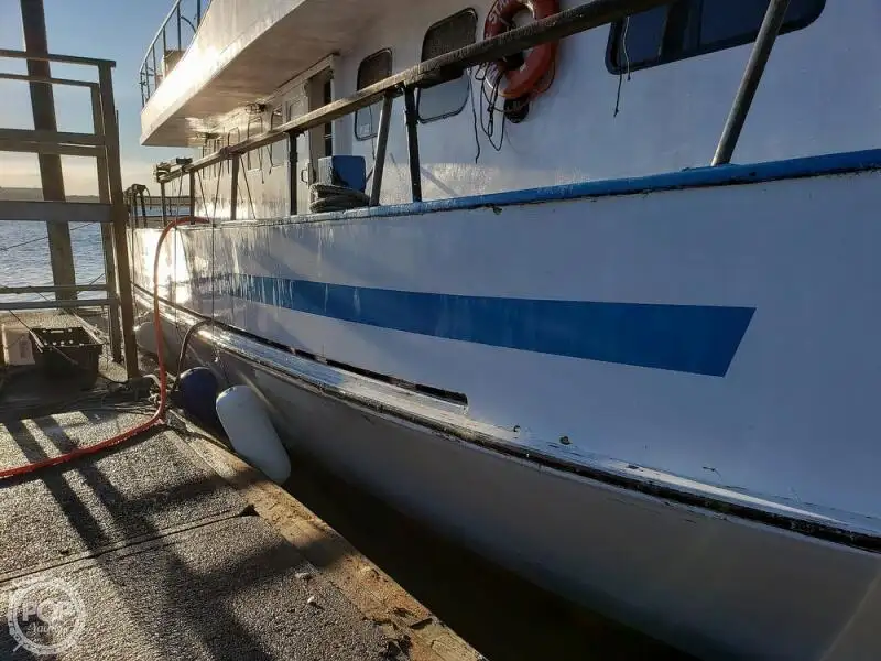Navire-ferry à vendre