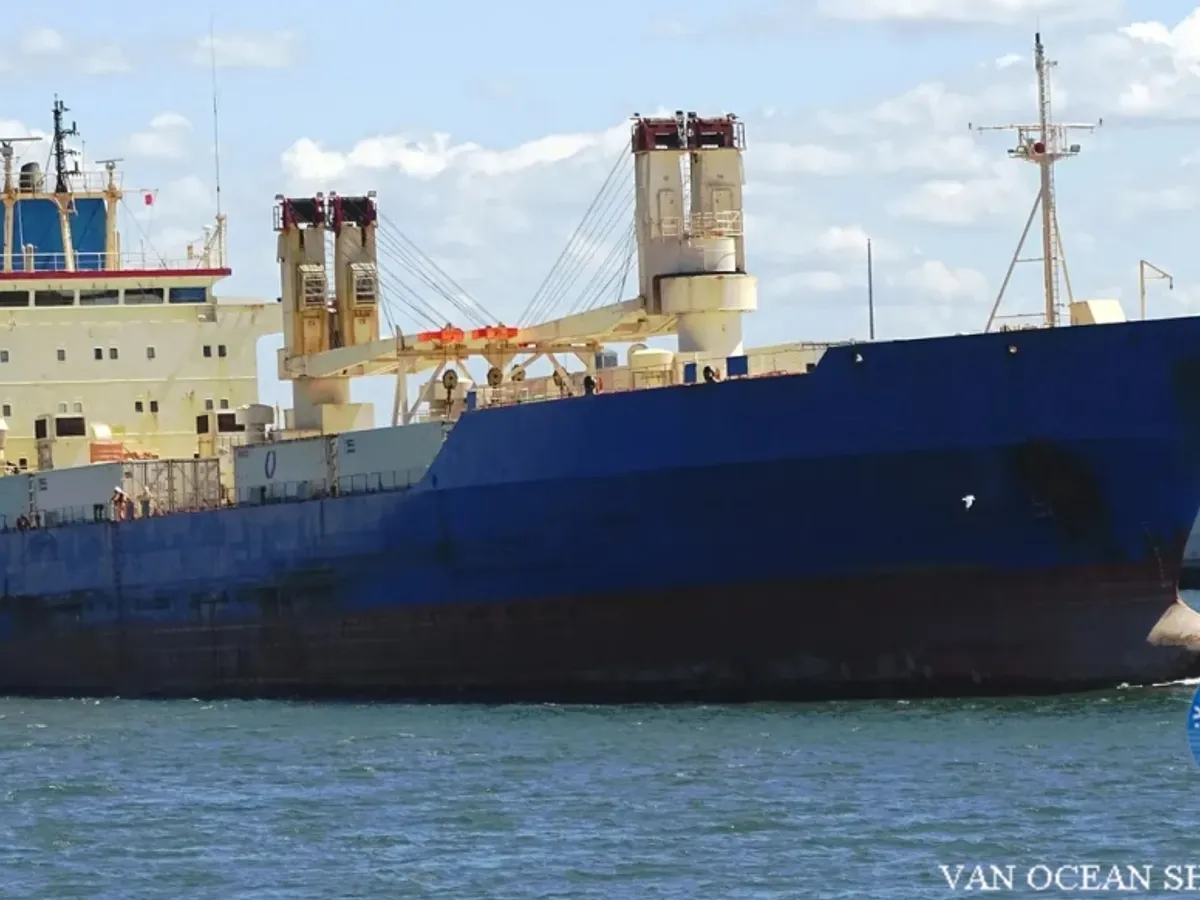 Navire frigorifique à vendre