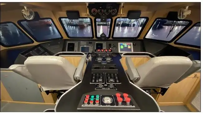 Bateau de transport d'équipage à vendre