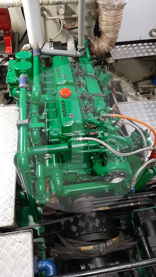 Navire transporteur de poissons vivants à vendre