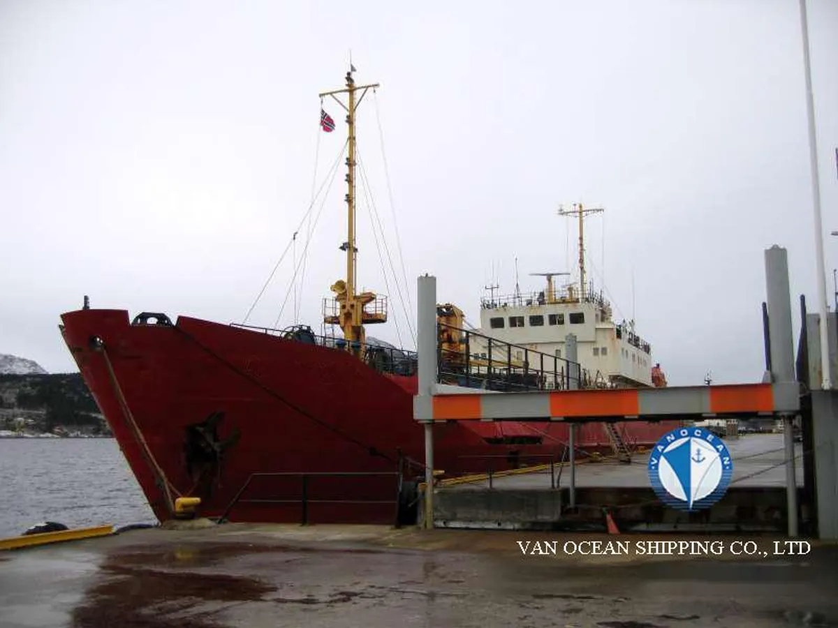 Navire frigorifique à vendre