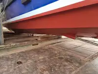 Navire d'arpentage à vendre