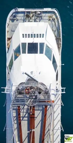Navire de passagers à vendre
