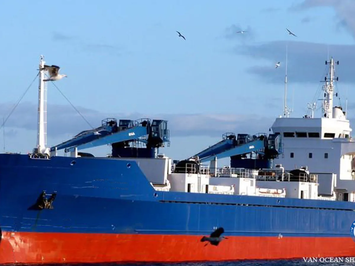 Navire frigorifique à vendre