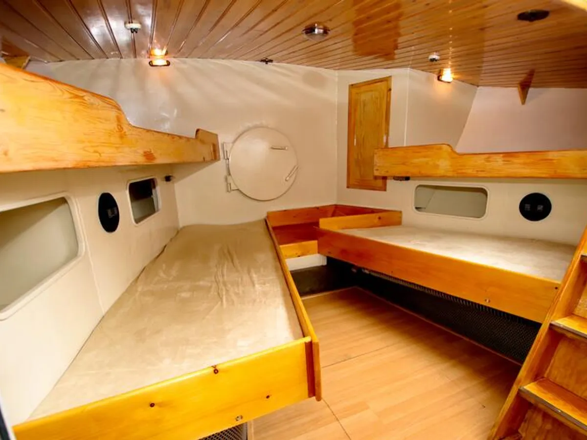 Bateau pilote à vendre