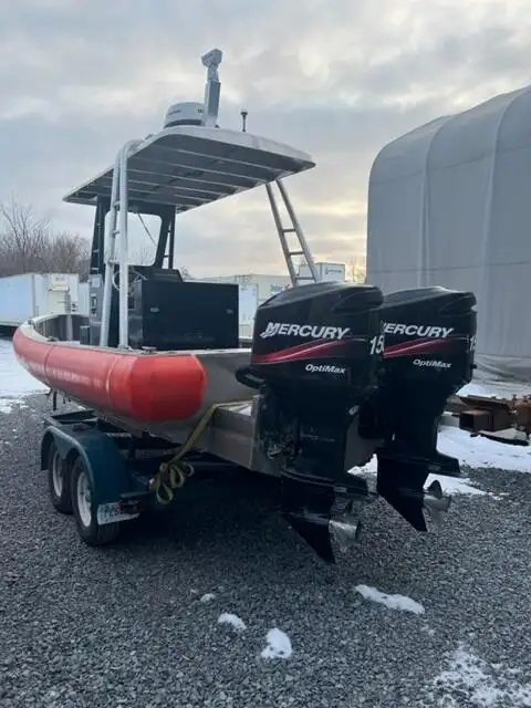 Bateaux de travail à vendre