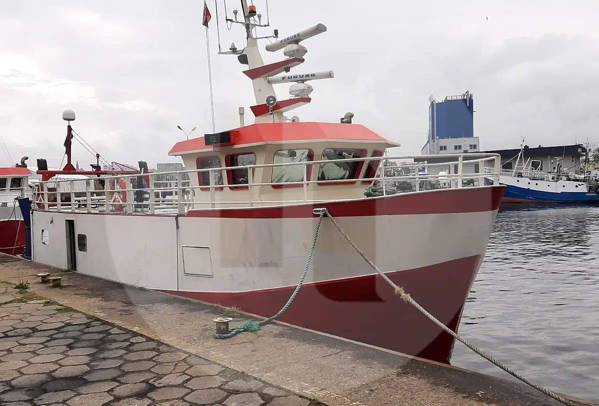 Navire transporteur de poissons vivants à vendre
