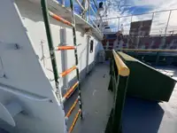 Bateau de transport d'équipage à vendre