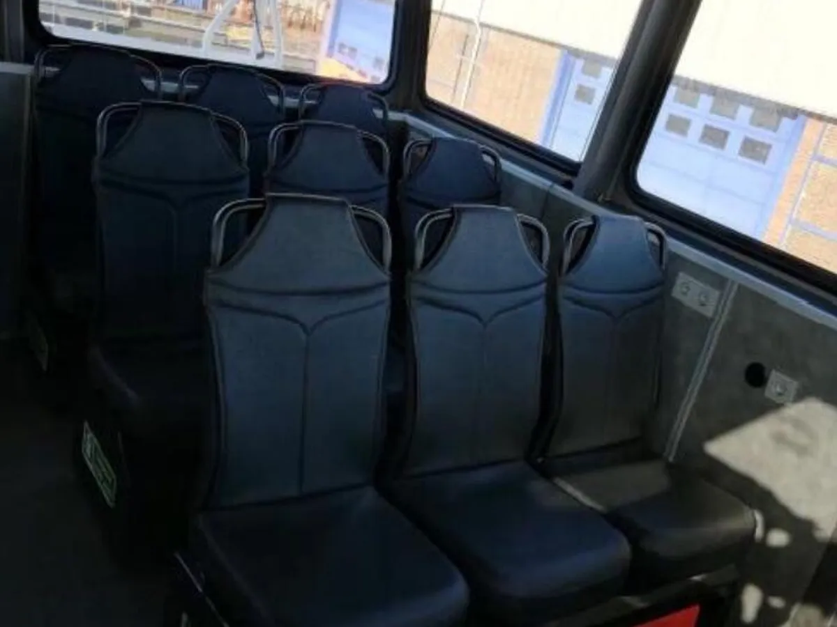 Bateau de transport d'équipage à vendre