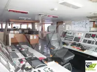 Navire d'approvisionnement à vendre