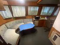 Bateaux de travail à vendre