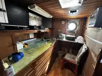 Chalutier à vendre