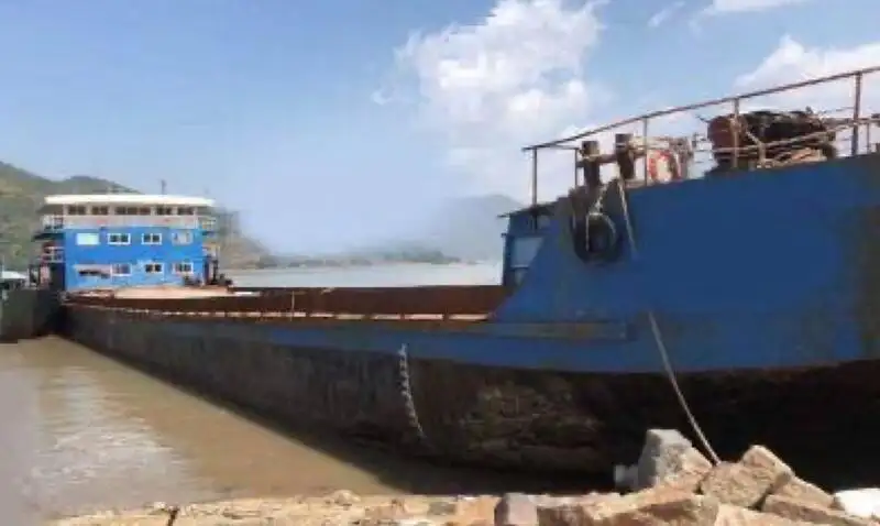 Péniche à vendre