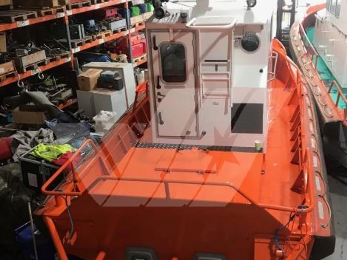 Bateaux de travail à vendre
