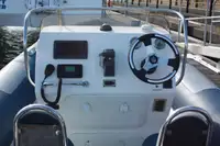 Bateau pneumatique semi-rigide à vendre