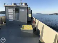 Navire d'approvisionnement à vendre