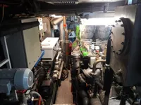Navire d'arpentage à vendre
