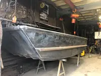 Bateaux de travail à vendre
