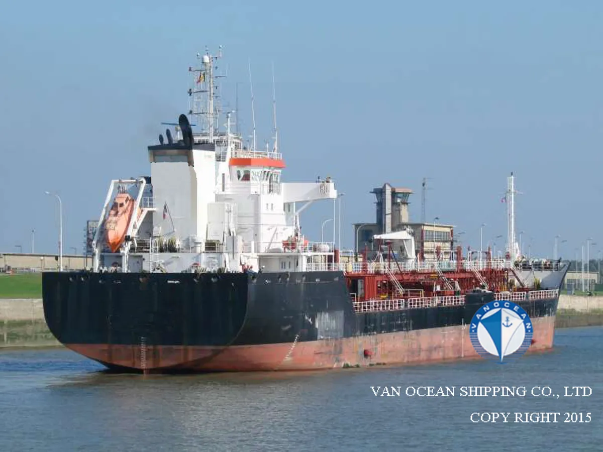 Pétrolier / chimiquier à vendre
