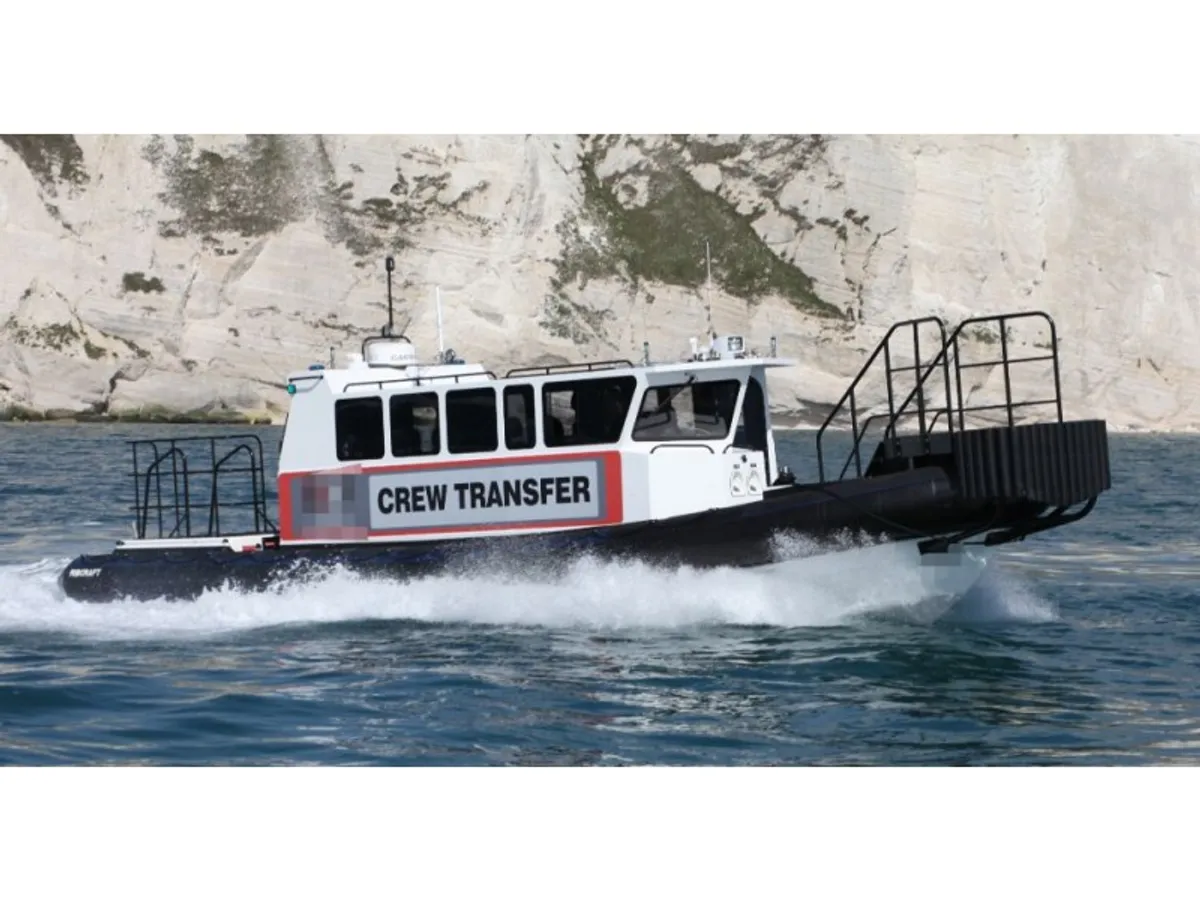 Bateau pneumatique semi-rigide à vendre
