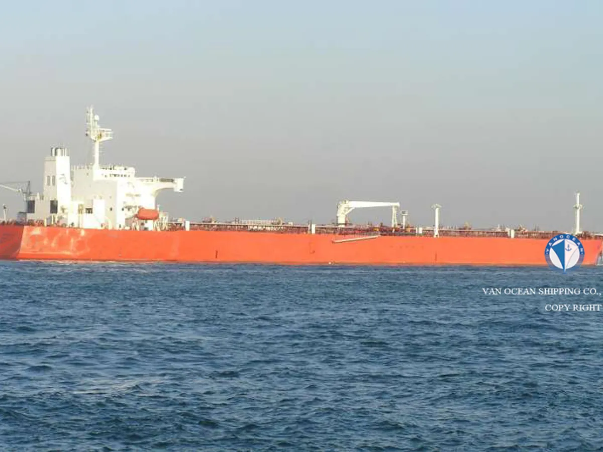 Pétrolier / chimiquier à vendre