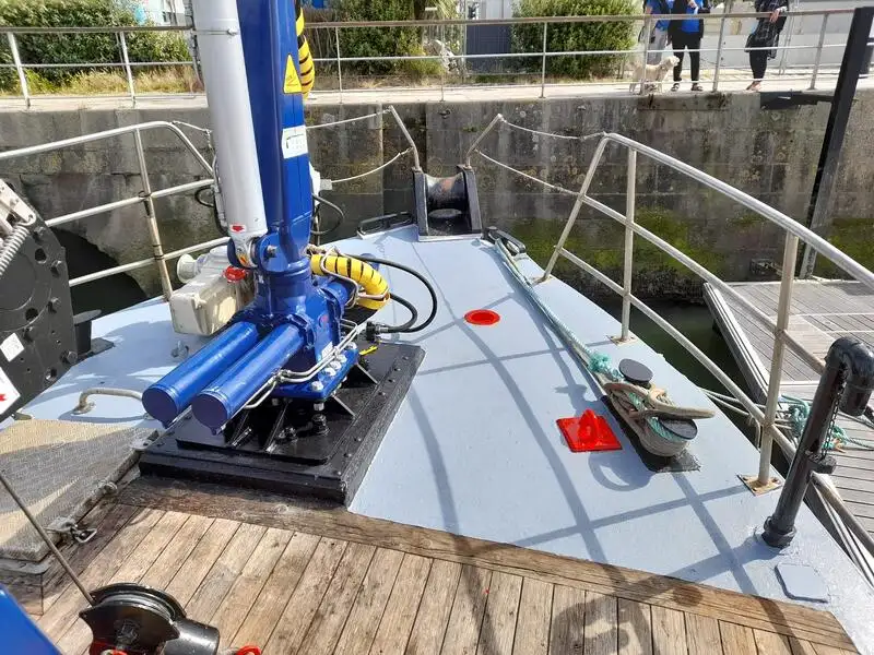Bateaux de travail à vendre