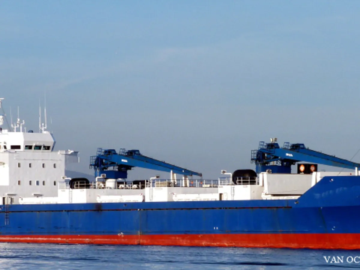 Navire frigorifique à vendre