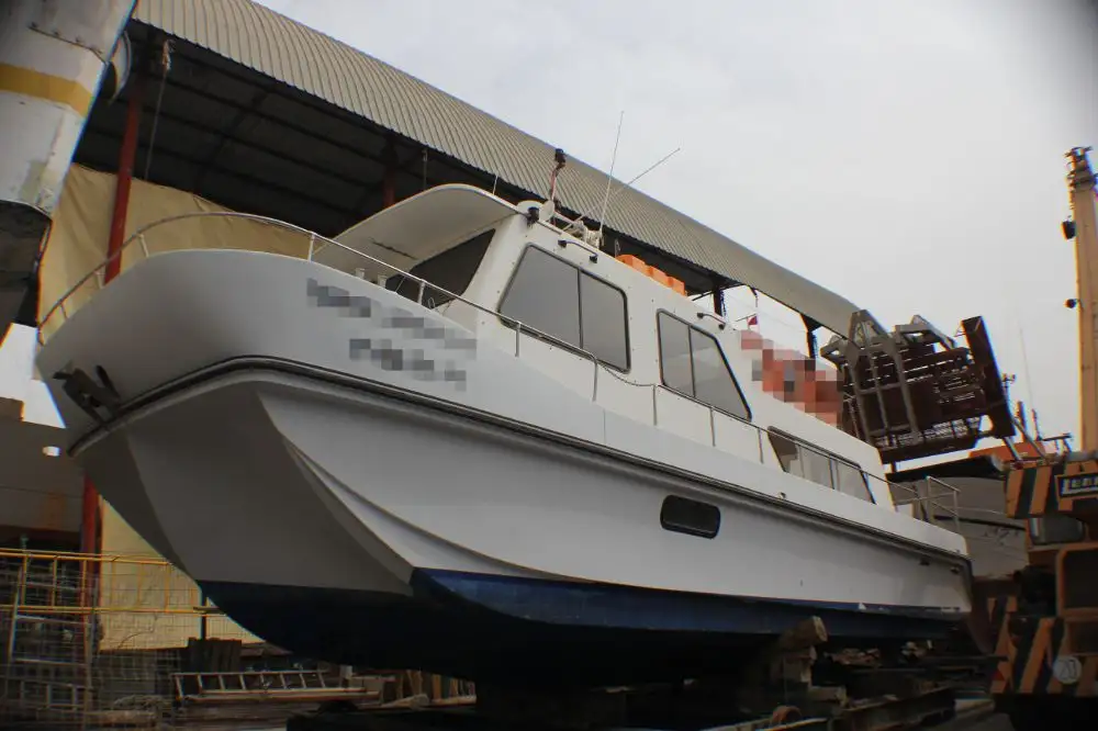 Bateau de transport d'équipage à vendre