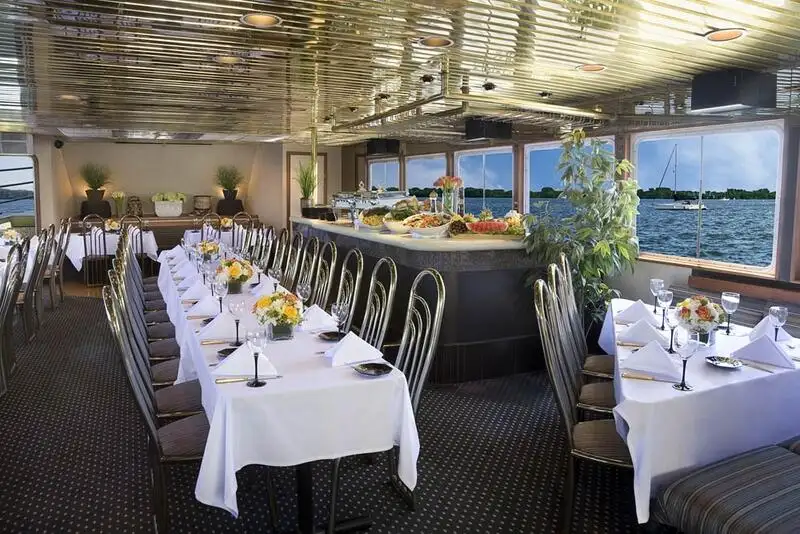 Navire de croisière à vendre