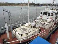 Navire d'arpentage à vendre