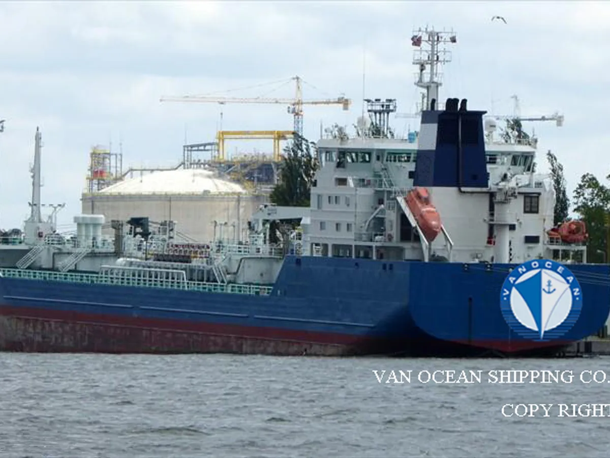 Pétrolier / chimiquier à vendre