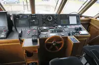 Bateau patrouilleur à vendre