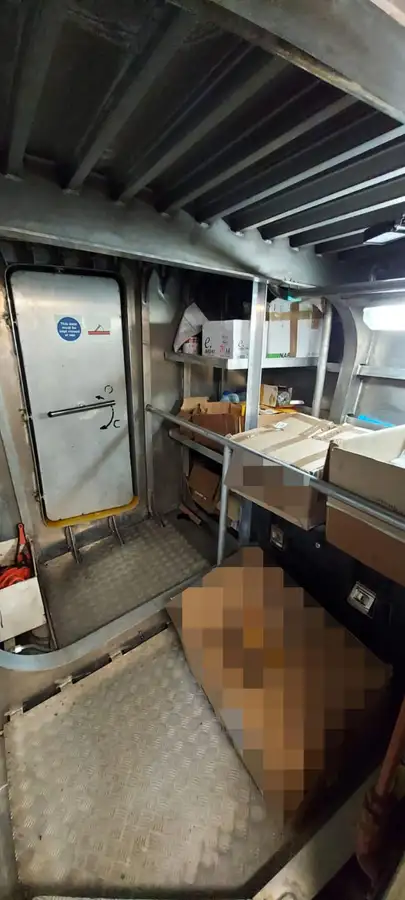 Bateau de transport d'équipage à vendre
