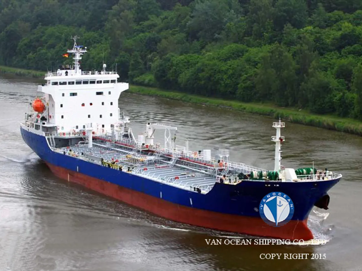 Pétrolier / chimiquier à vendre