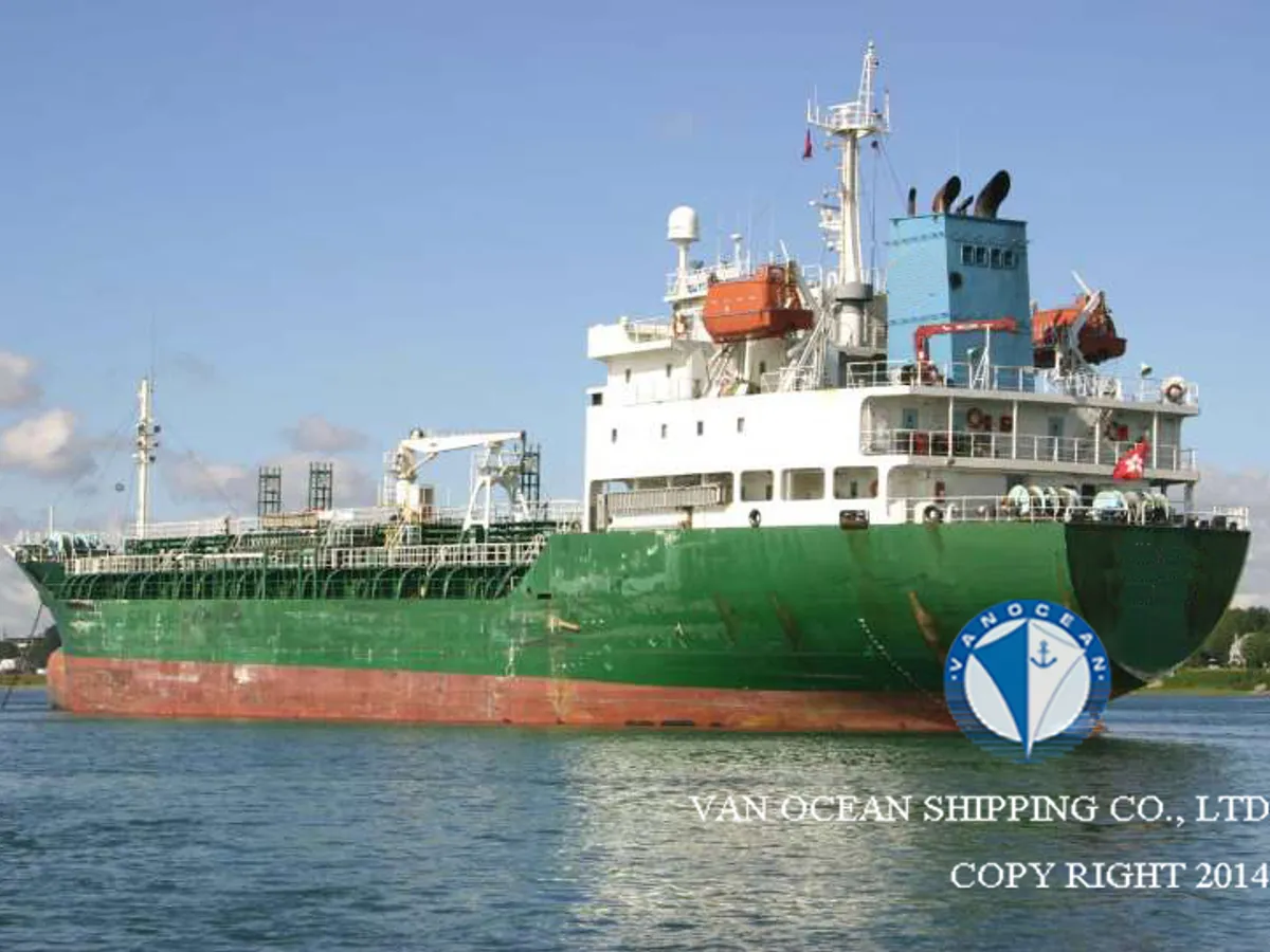 Pétrolier / chimiquier à vendre