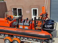 Bateau pneumatique semi-rigide à vendre