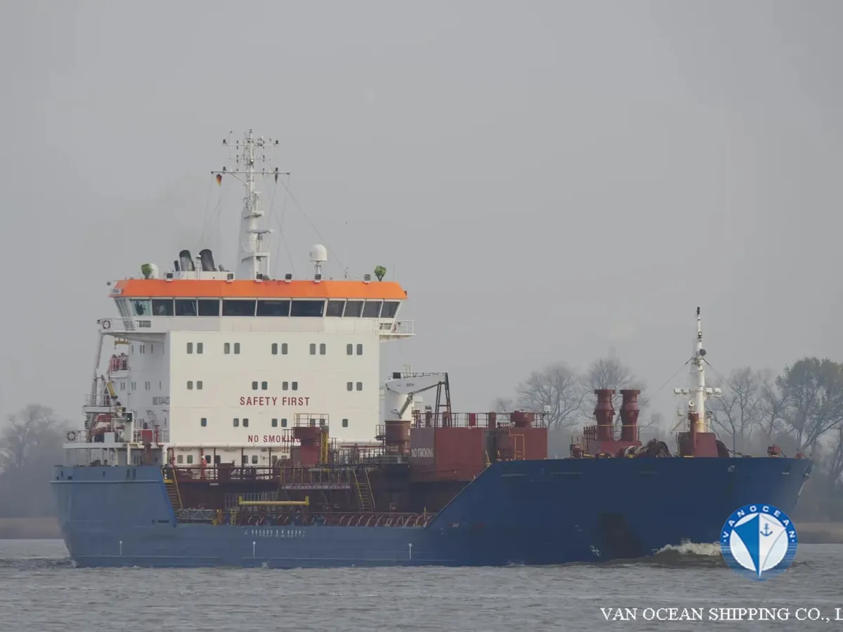 Pétrolier / chimiquier à vendre