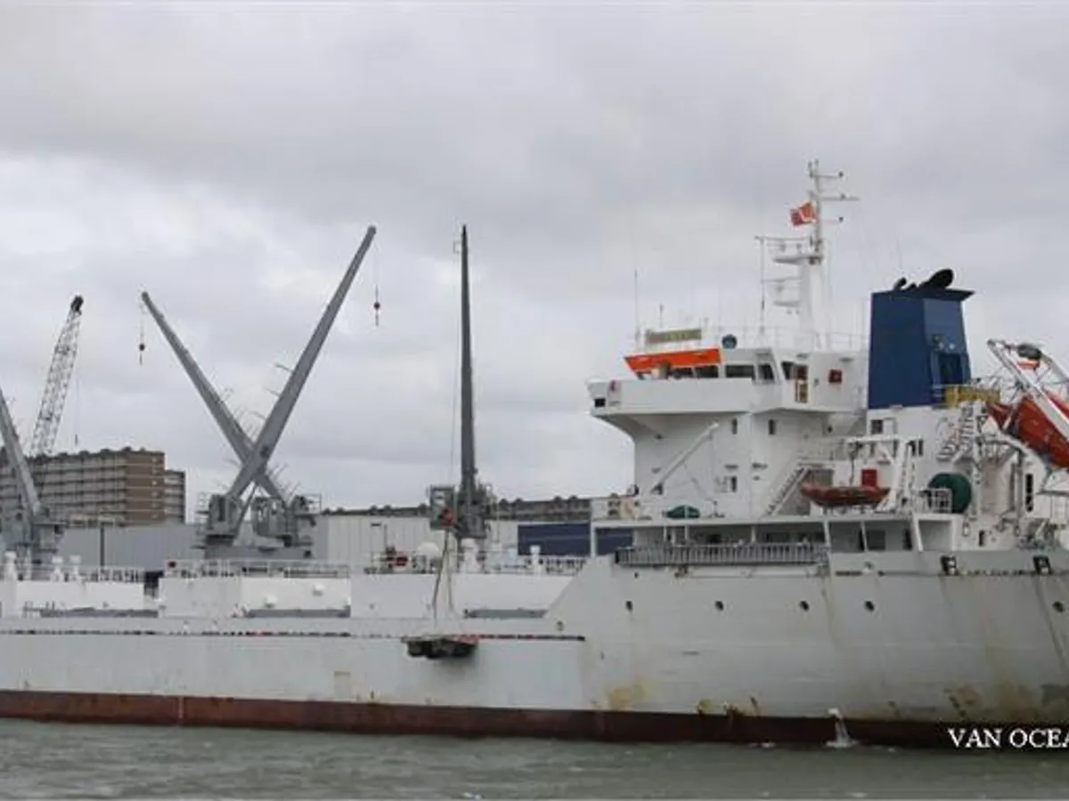 Navire frigorifique à vendre
