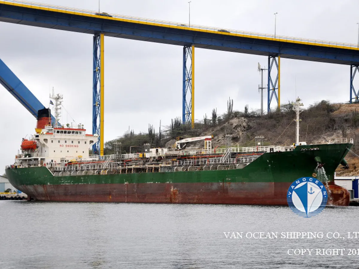 Pétrolier / chimiquier à vendre