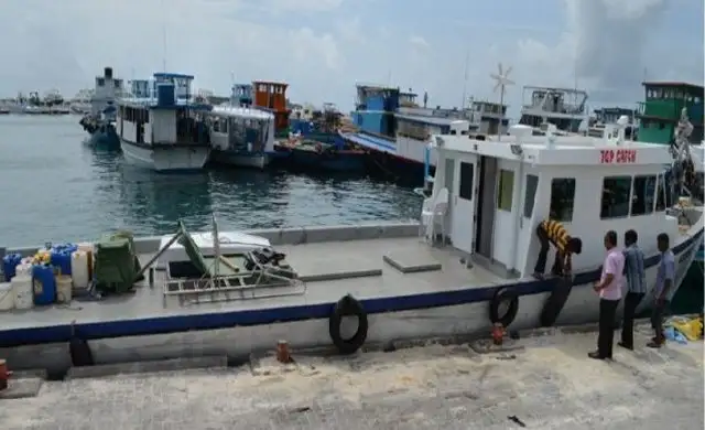 Bateau de transport d'équipage à vendre