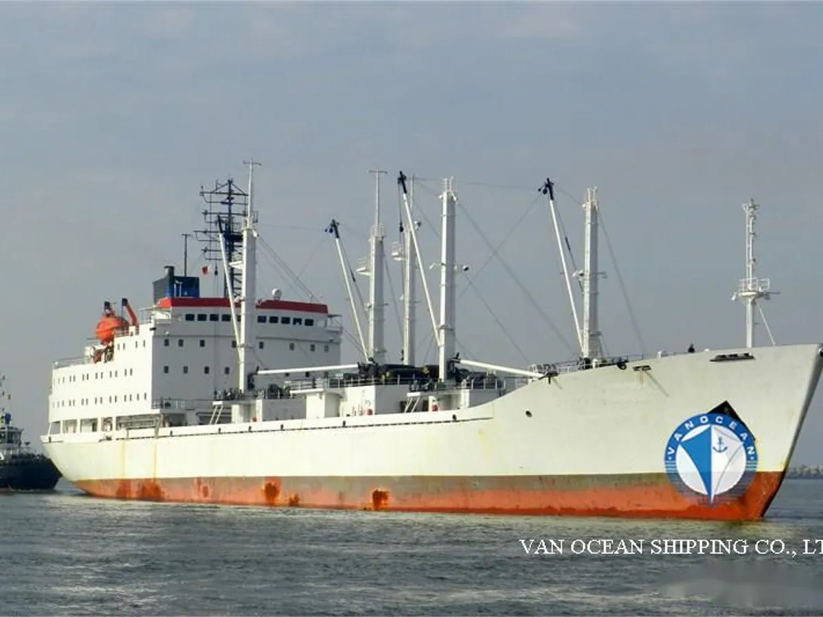 Navire frigorifique à vendre