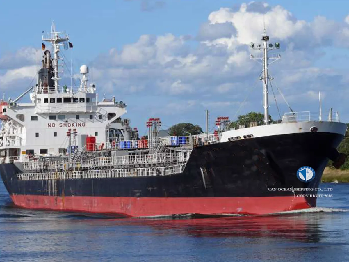 Pétrolier / chimiquier à vendre