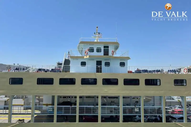 Navire-ferry à vendre