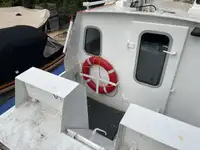 Bateau patrouilleur à vendre