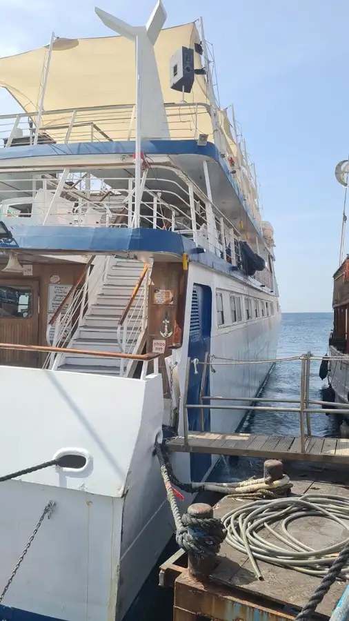 Navire de passagers à vendre