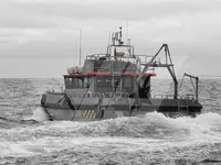 Navire d'arpentage à vendre
